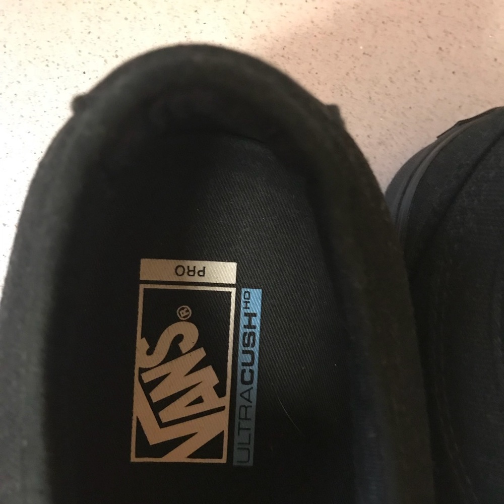 All black vans pro skate